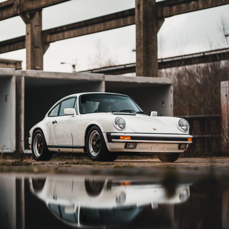 Porsche 911 Carrera