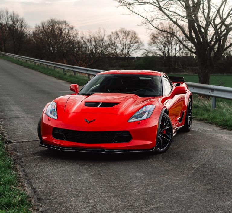 Chevrolett Corvette C7 Z06 Competitione